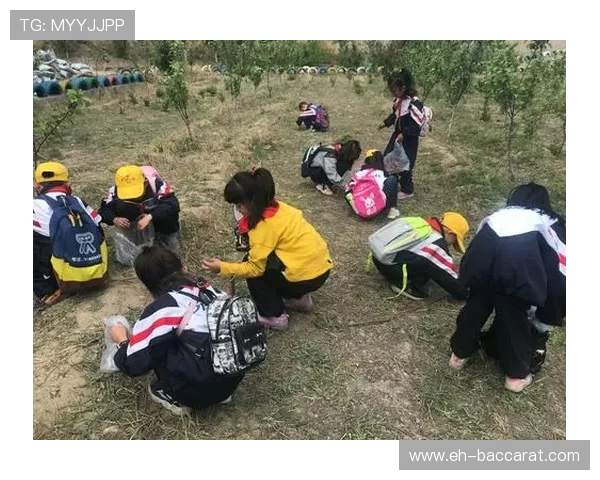 《逃离大香蕉小游戏挑战机枪连击模式，体验极速生死逃亡》